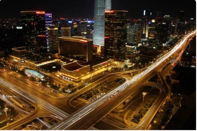 北京一座載入歷史里程碑的建筑,四棟高樓林立,堪稱(chēng)是北京地標(biāo)